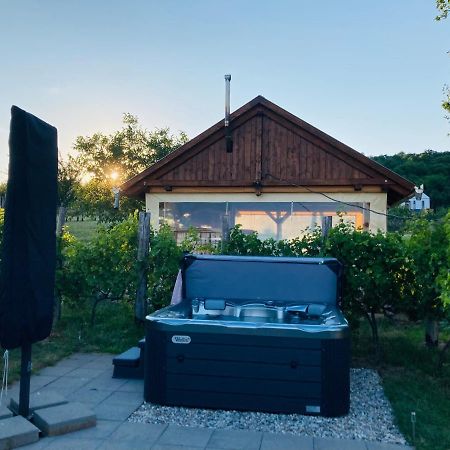 Edenkert Vendeghazak Hotel Pecsvarad Luaran gambar
